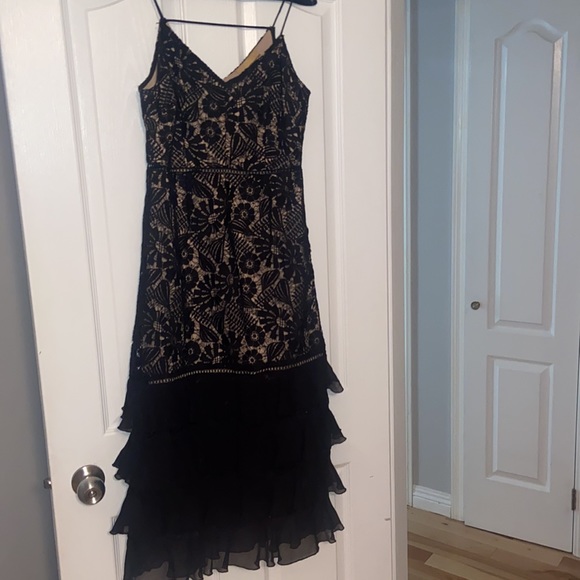 Black lace cocktail midi dress with ruffles - Picture 1 of 12
